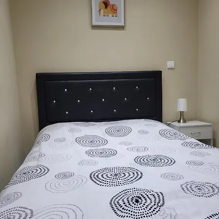 Dondaines Apartment *